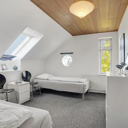 In With Wifi And 2 Bedrooms 2 Semesterbostad
