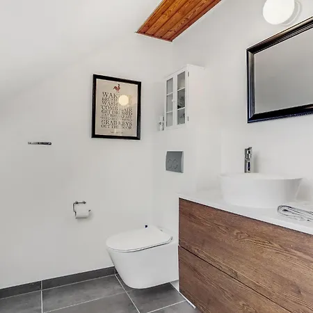In With Wifi And 2 Bedrooms 2